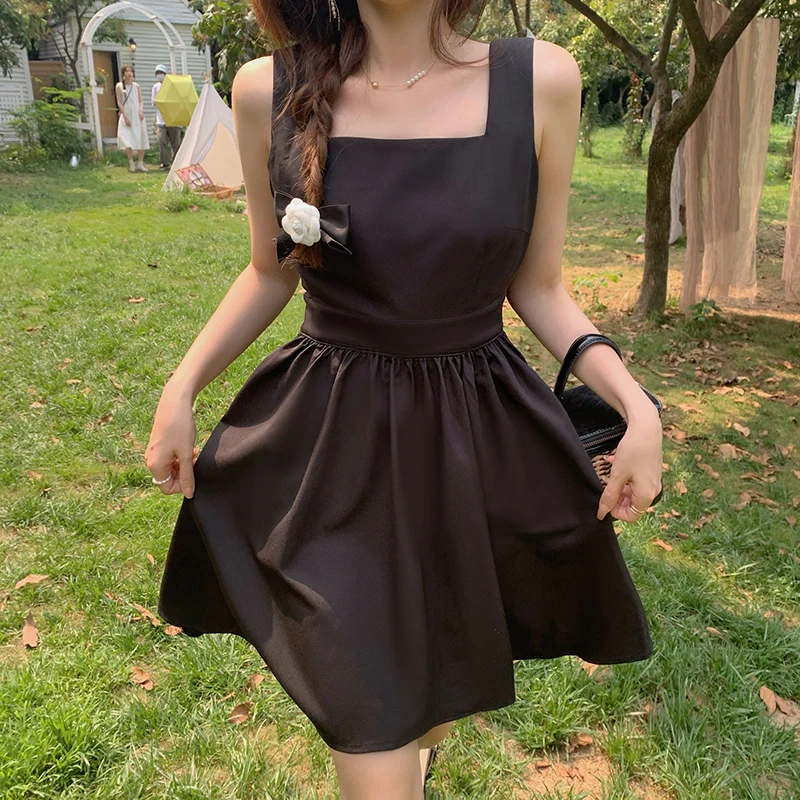 

Sweet Girl Women Dress Black Spaghetti Strap Square Collar Backless Bow Folds High Waist Short Ball Gown Dress Party Dress