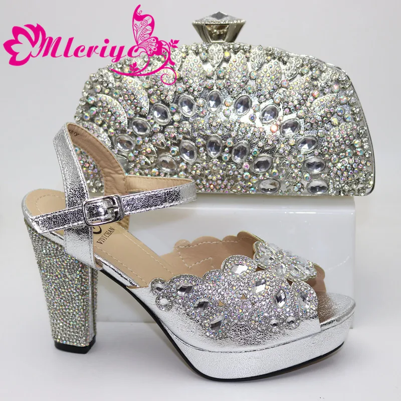 Комплект из туфель и сумочки розового цвета в итальянском стиле женские удобные