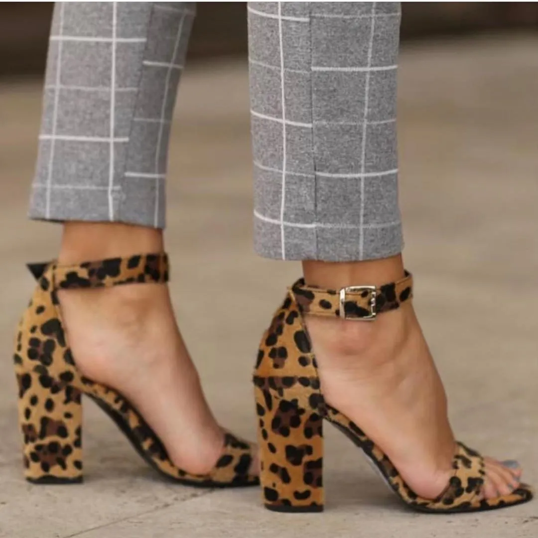 Mst 037 женские туфли на высоком каблуке с леопардовым принтом Классические лодочки