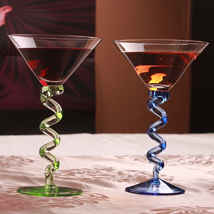 

Lead-Free Glass Cocktail Glass Color Spring Cocktail Cup Triangle Wine Glass Spot Supply