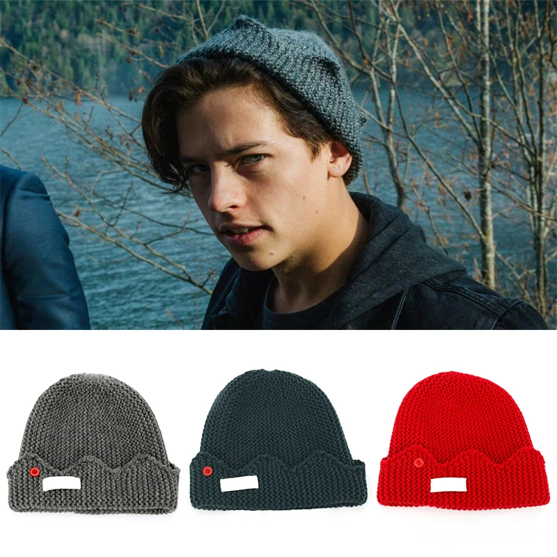 Фото Новинка зимняя теплая шапка для косплея Jughead Jones Riverdale 4 стиля эксклюзивная Новинка зимняя теплая шапка для косплея Jughead Jones Riverdale 4 стиля эксклюзивная