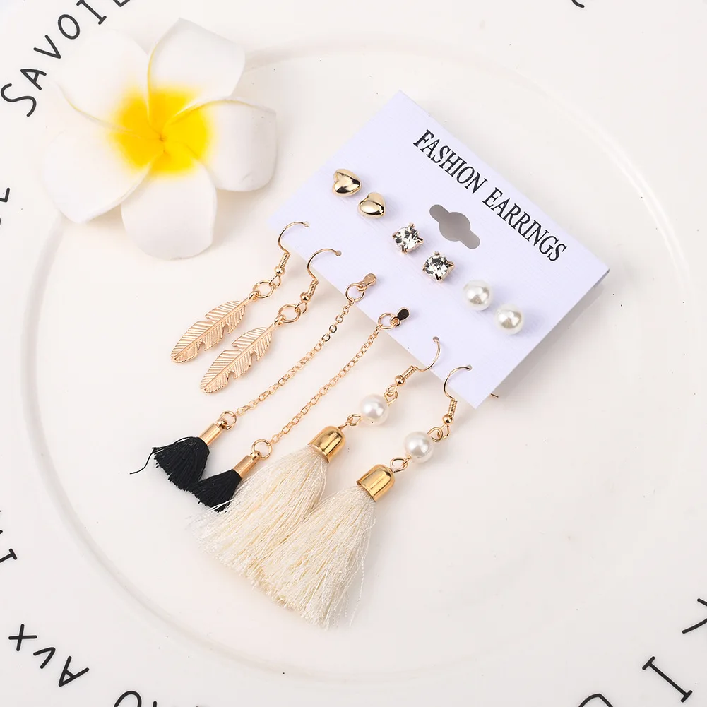 

2021 New Bohemian Geometric Hollow Gold Stud Earrings Simple Tassel Butterfly Pearl Charm Earrings Fashion Jewelry for Women