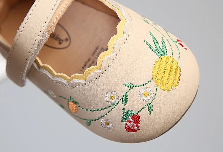 Newborn Baby Girls Shoes Infant Toddler Flat Soft Footwear Flower Embroidery First Walker Moccasins Solid color SSW020