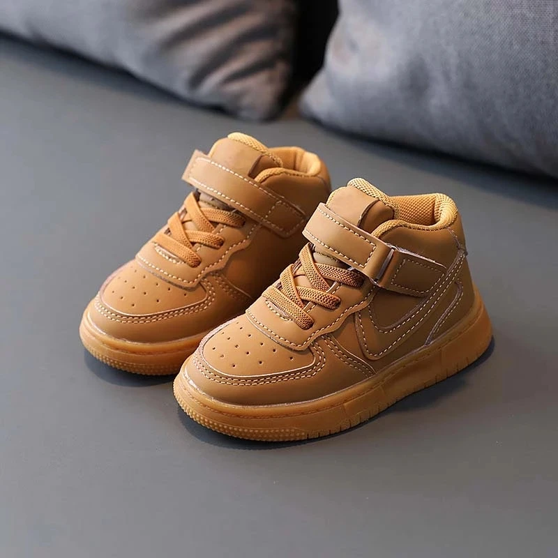

2022 Cool Fashion Solid Children Boots Classic Sports Running Kids Shoes High Quality Leisure New Girls Boys Sneakers