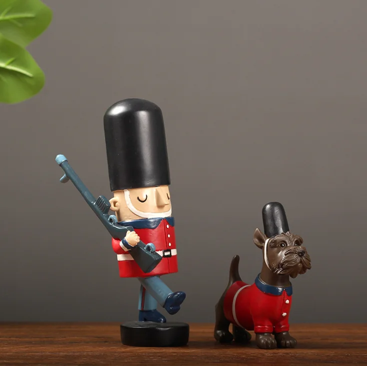 Резиновый английский гайковёр солдат с куклой собака смола ремесло