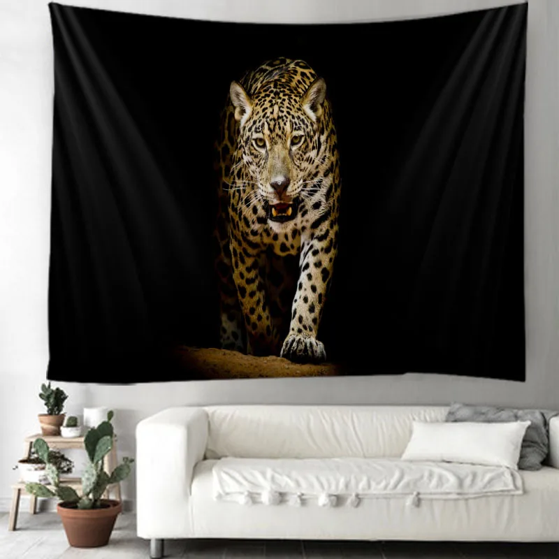 Рисунок 5 - Гобелен с принтом животных