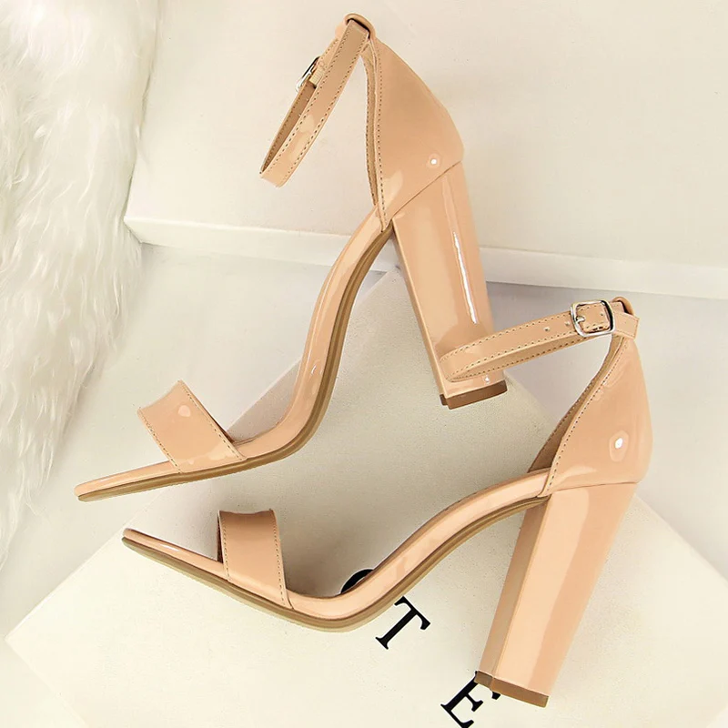 

2023 Summer Plus Size 34-43 Woman 9.5cm High Heels Sandals Classic Block Platform Pumps Lady Chunky Burgundy Yellow Nude Shoes