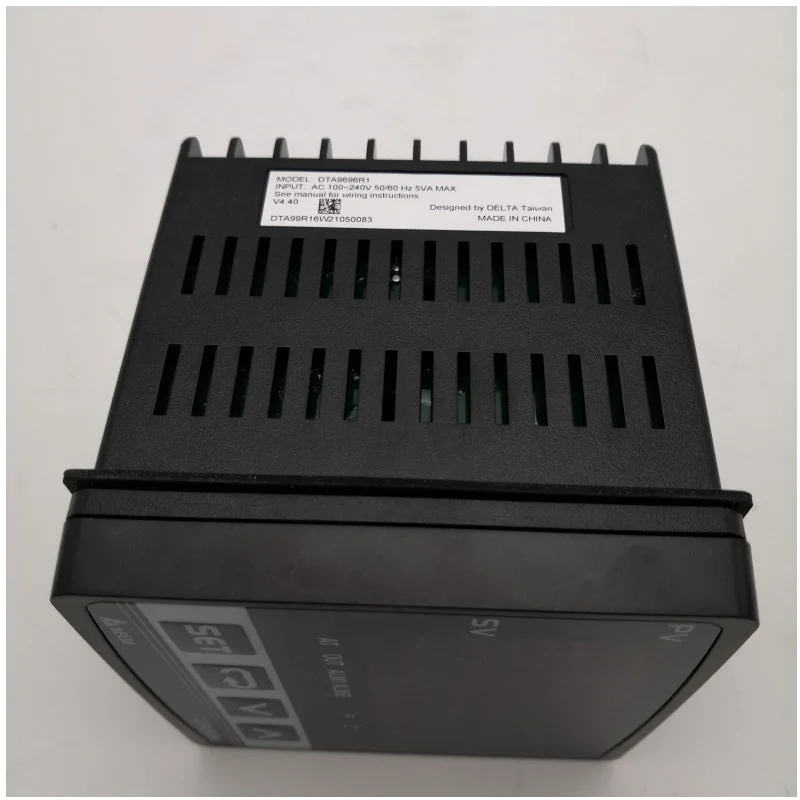 

DELTA DTA9696R1 Temperature Controller Input 100 240v