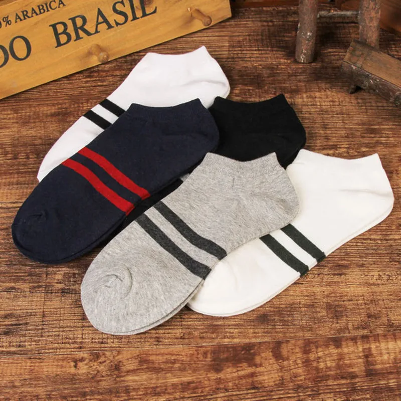 

2020 new striped spring and summer polyester cotton sweat-absorbent short women's socks college style short sports socks