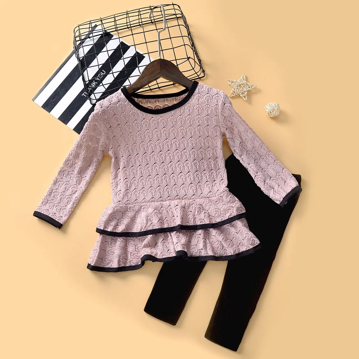 Комплект из топа и леггинсов с длинным рукавом для девочек 2-7 лет | Детская одежда