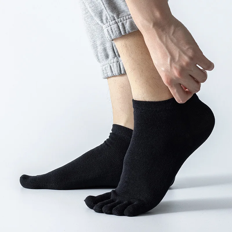

Custom Socks Men Funny Five Toes Socks Breathable Anti Slip Sport Running Fitness Socks Amazon FBA Label Drop Shipping Supplier