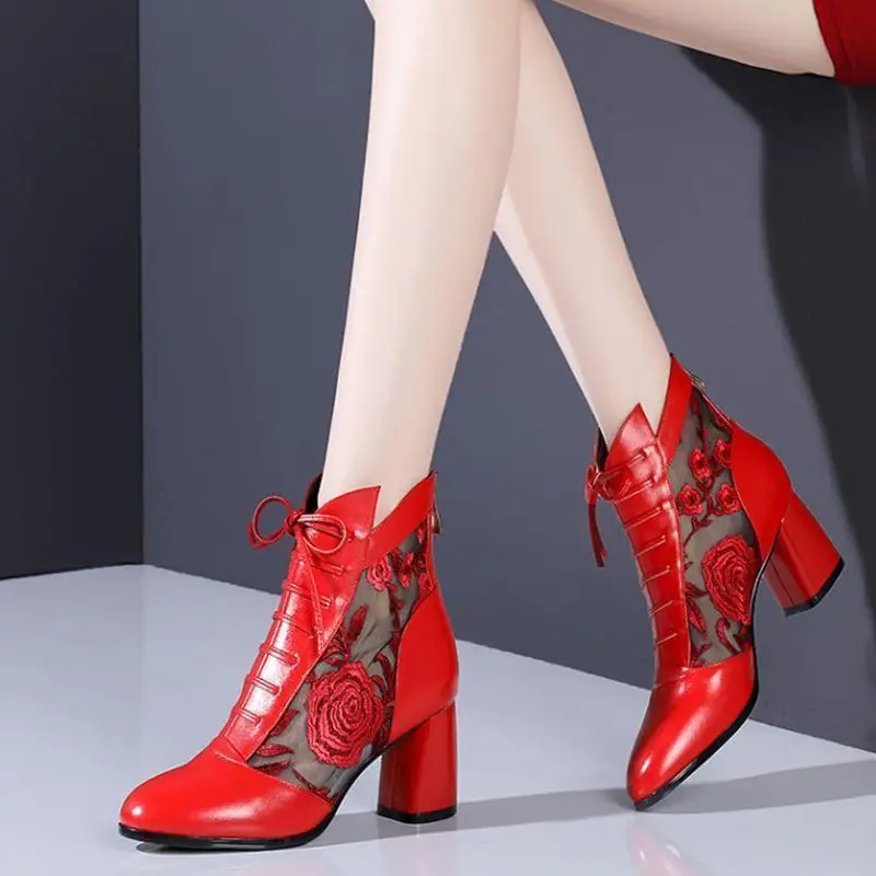 

2021 summer new fairy windfish mouth sandals women's middle heel mesh thick heel Baotou sexy embroidered lace up sandals