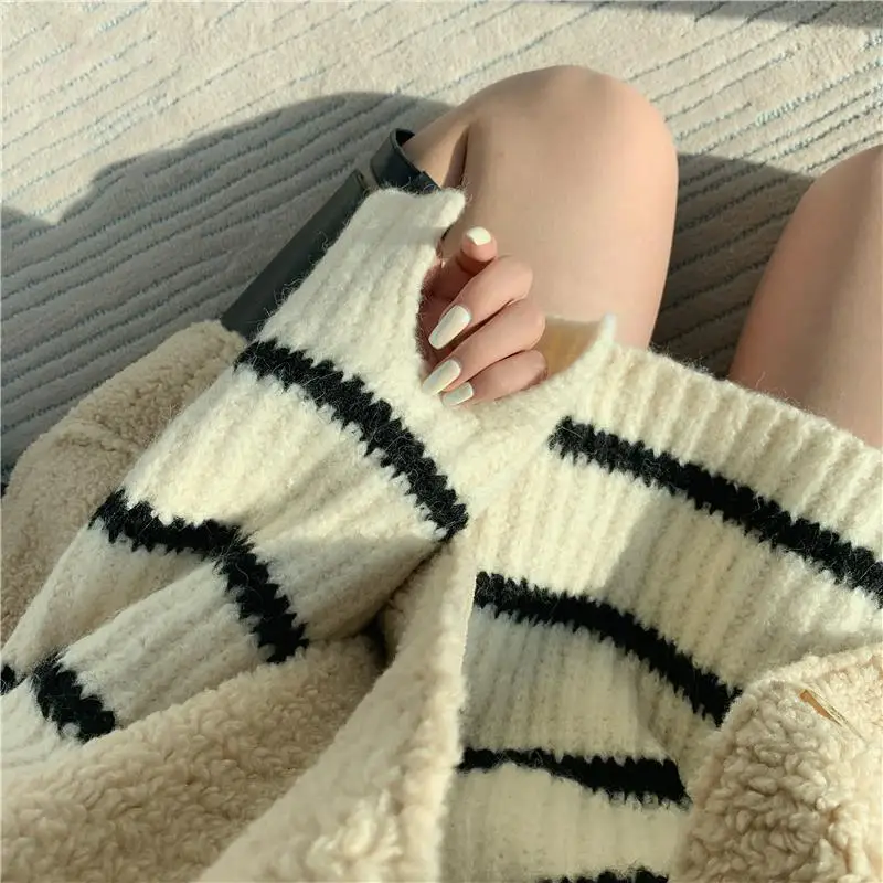 

2020 winter long striped turtleneck sweater loose Joker thick sweater