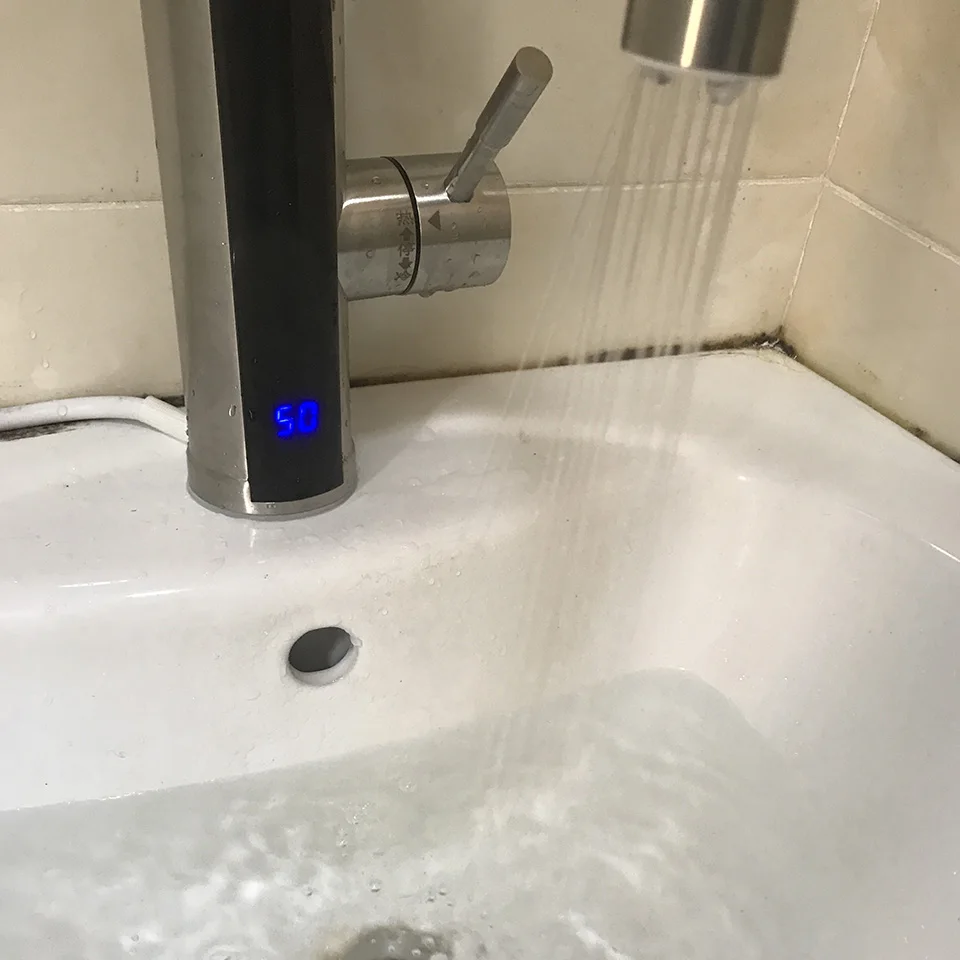 Электрический мгновенный смеситель 220 В для кухни черный водонагреватель из