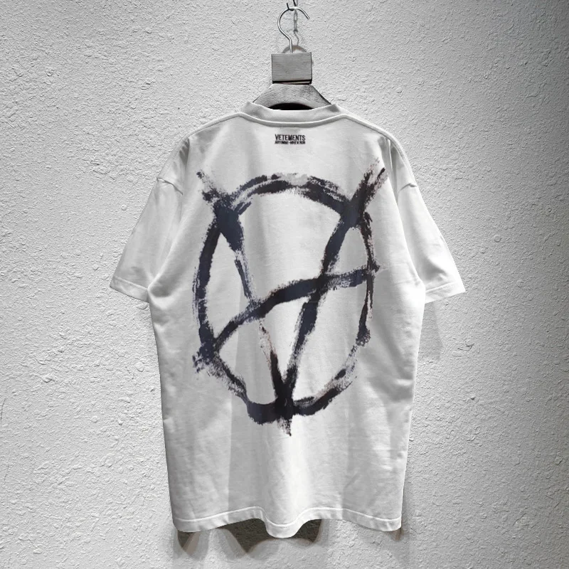 

French Street votements short sleeve T-shirt
