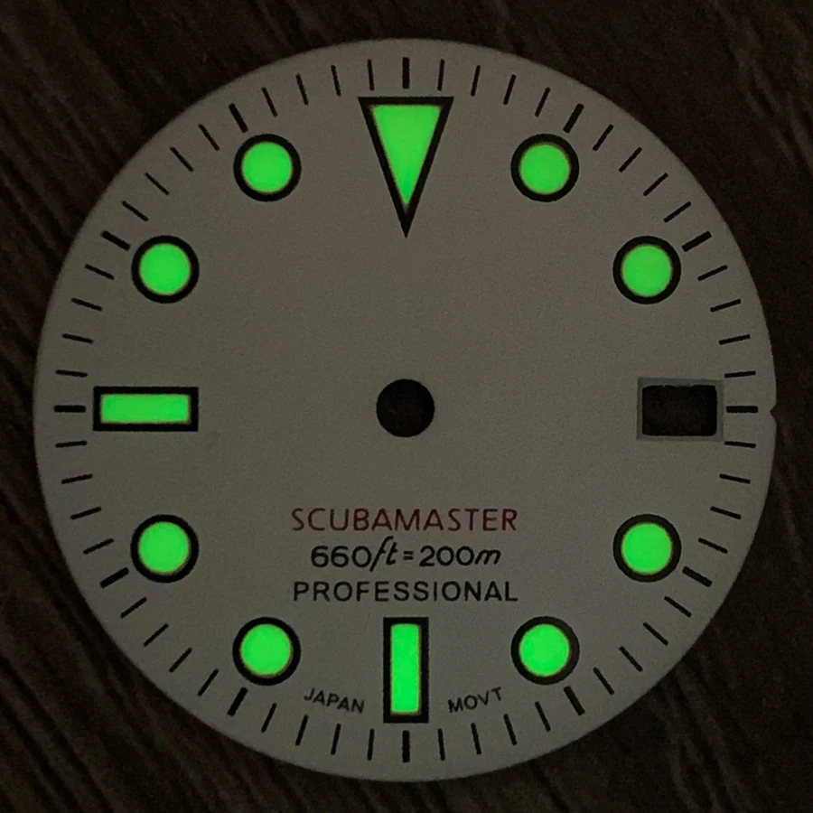 Watch dial parts white vintage dial 28.5mm SKX007 with Japanese NH35 movement 28.5mm green luminous Men‘s watch NH35 case