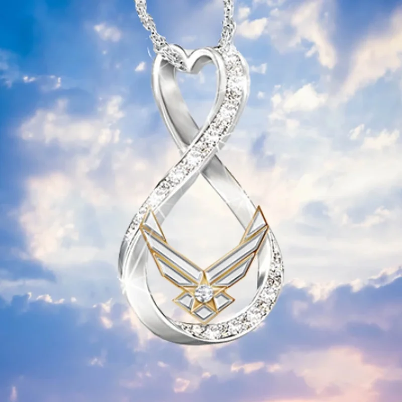 

New Fashion Creative Flying Eagle Zircon Necklace Pendant Women's Luxury Romantic Banquet Charm Jewelry Accessories Gift