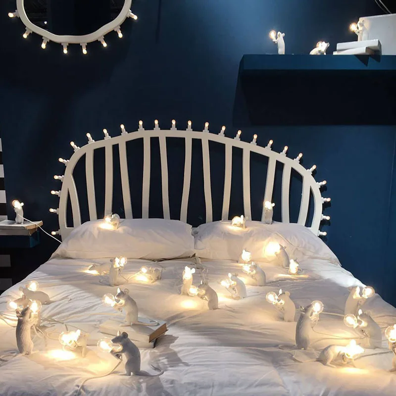 Настольная лампа в виде крысиной мыши из белого золота и смолы для гостиной