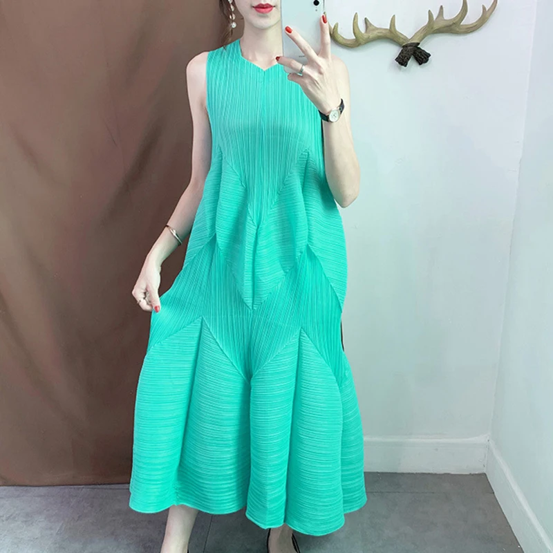 

Pleated Summer Dresses Female Elegant Clothes 2020 New Evening Party Dress Women V Neck Tank Sleeveless Maxi