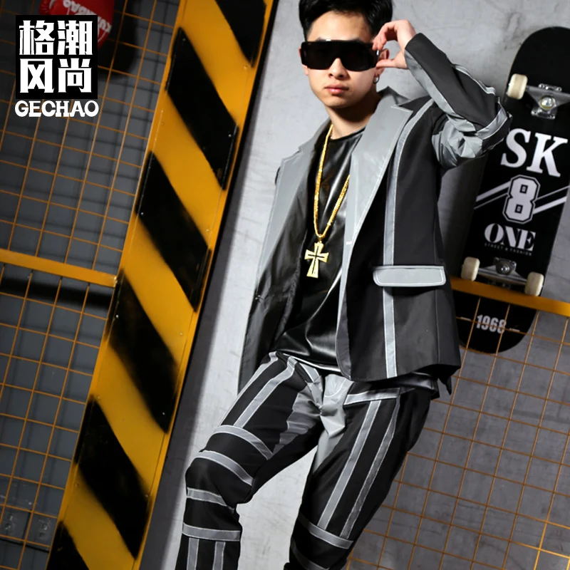 Костюм мужской светоотражающий в полоску куртка и брюки модная сценическая