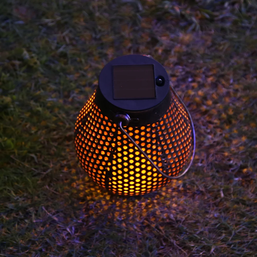 Железный художественный проекционный светодиодный светильник на солнечной