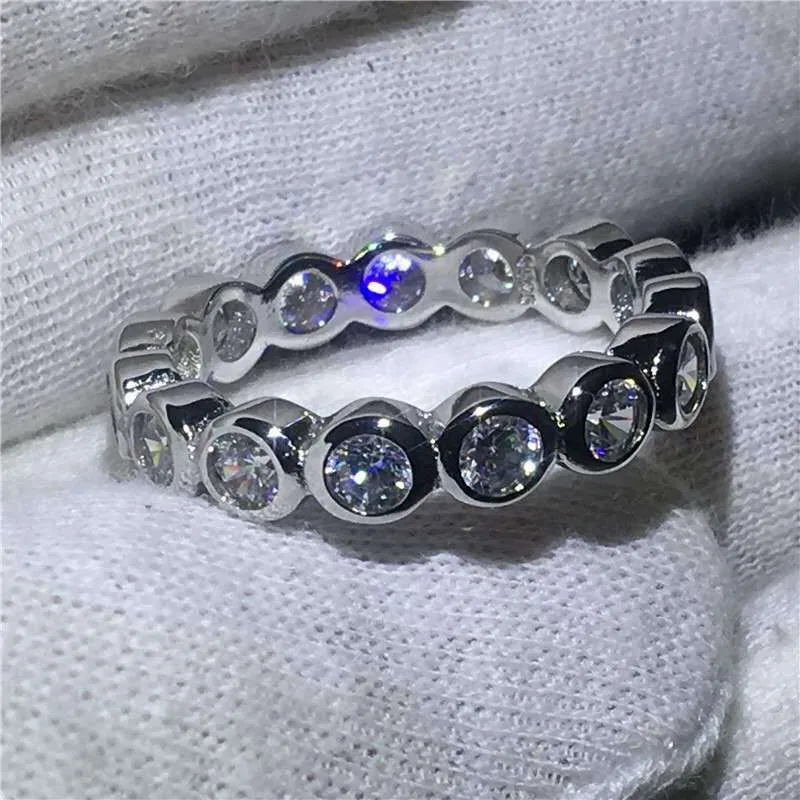 

Luxury Round White AAA CZ Rhinestone Ladies Wedding Ring Silver Color Geometric Shiny Crystal for Women Party Jewelry