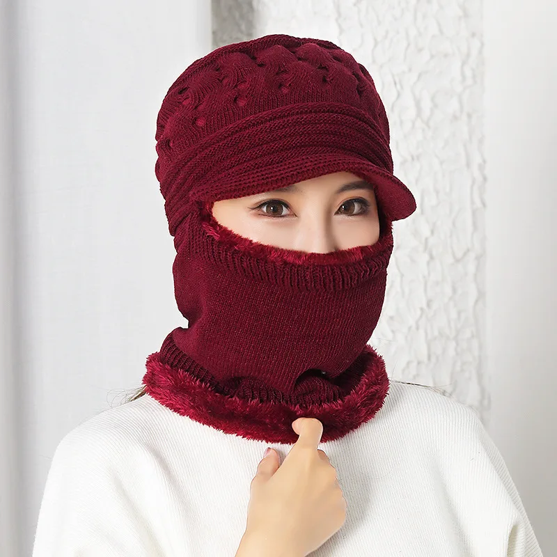 Брендовые зимние вязаные шапочки для женщин | Аксессуары одежды