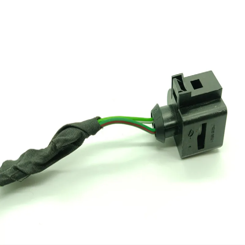 

Car water spray motor plug harness For Volkswagen CC Passat Sagitar Lavida Magotan For Audi A6L A4L A5 A8L OEM NO 8P0 973 722
