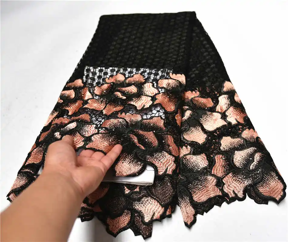 Горячая продажа молочного шелка кружевная ткань Свадебные материалы черный