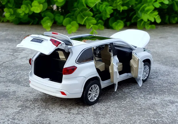 1:32 Масштаб Литой Сплав металлическая модель автомобиля SUV для TOYOTA Highlander Коллекция Модель внедорожный автомобиль звук и светильник