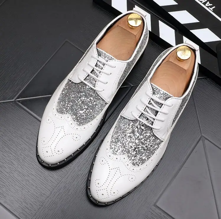 Мужские модельные туфли с острым носком увеличивающие рост Цвет золотой белый