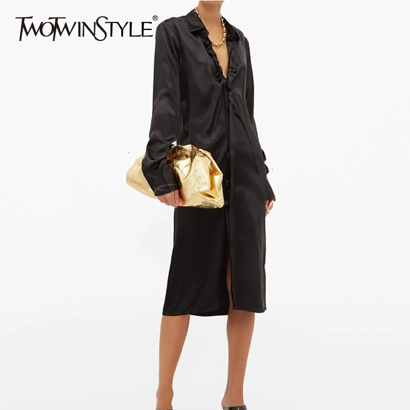 Женское платье с рюшами TWOTWINSTYLE белое Повседневное v образным вырезом длинными