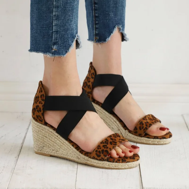 

Summer Women Plus Size Sandals Wedge Heel Fish Mouth Leopard Snake Fur Woven Buckle Belt Comfortable and Breathable Sandals