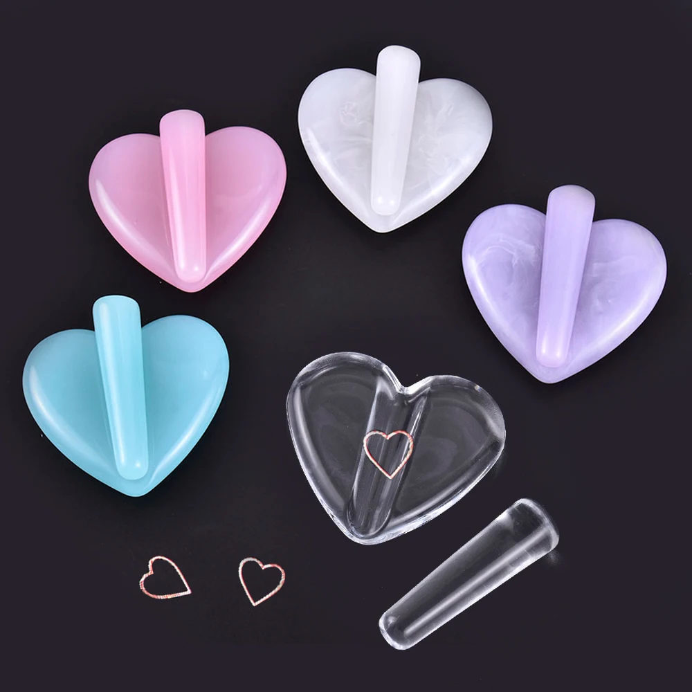 

1Pc Heart Shape Metal Frame Bend Curve Making Model Nail Art Metal Slice Rivet Embossed Mold DIY Design Manicure Tool