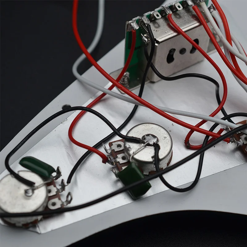 einzelne spule elektrische gitarre schlagbrett pickups geladen prewired 11 loch sss rotweiß perle weiße gitarre zubehör free global sh