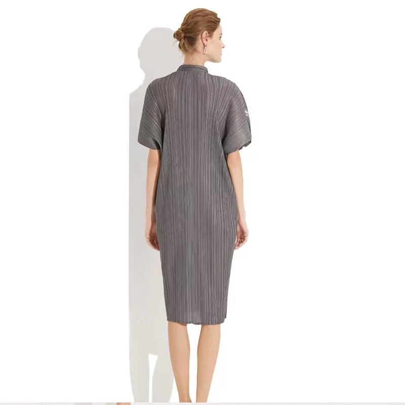 

Women's dress beach style print thin fluffy sleeve deep V-neck Chiffon wrinkle loose wild 2021 summer new fashion