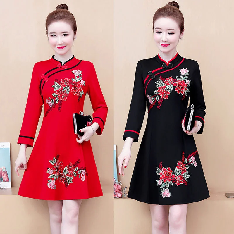 

Embroidery Plus Size Black Red Slim Qipao Women Chinese Dress Vestido Chino Mujer Eleganti Vintage Cheongsam 5XL Plus Velvet New