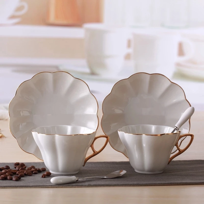 

Индивидуальная Золотая керамическая чайная чашка, набор для послеобеденного чая, британский стиль, красная чашка, костяная китайская кофей...