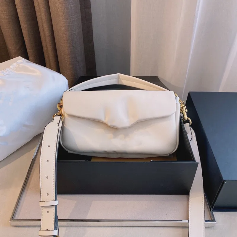 117635 2021 new wild lady pillow bag fashion trend lady shoulder bag female bag wallet