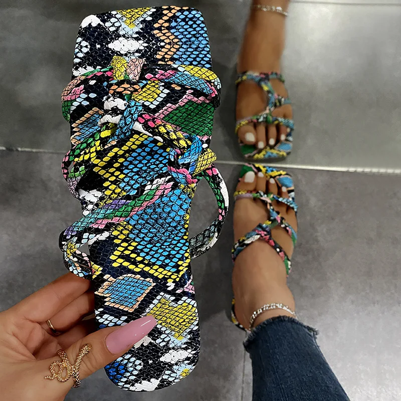 

Women slippers Summer Snake Print Flat Sandals Women's Size 43 Outdoor Square Toe Beach Slippers Womens Closed Toe Sandal