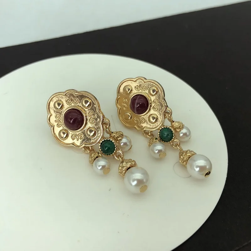 F.J4Z 2019 модные Эффектные серьги для женщин из смолы камень серьги-гвоздики