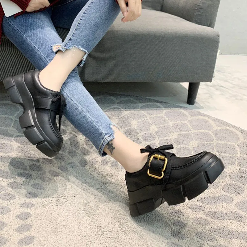 Женская повседневная обувь на шнуровке удобные туфли из натуральной кожи с