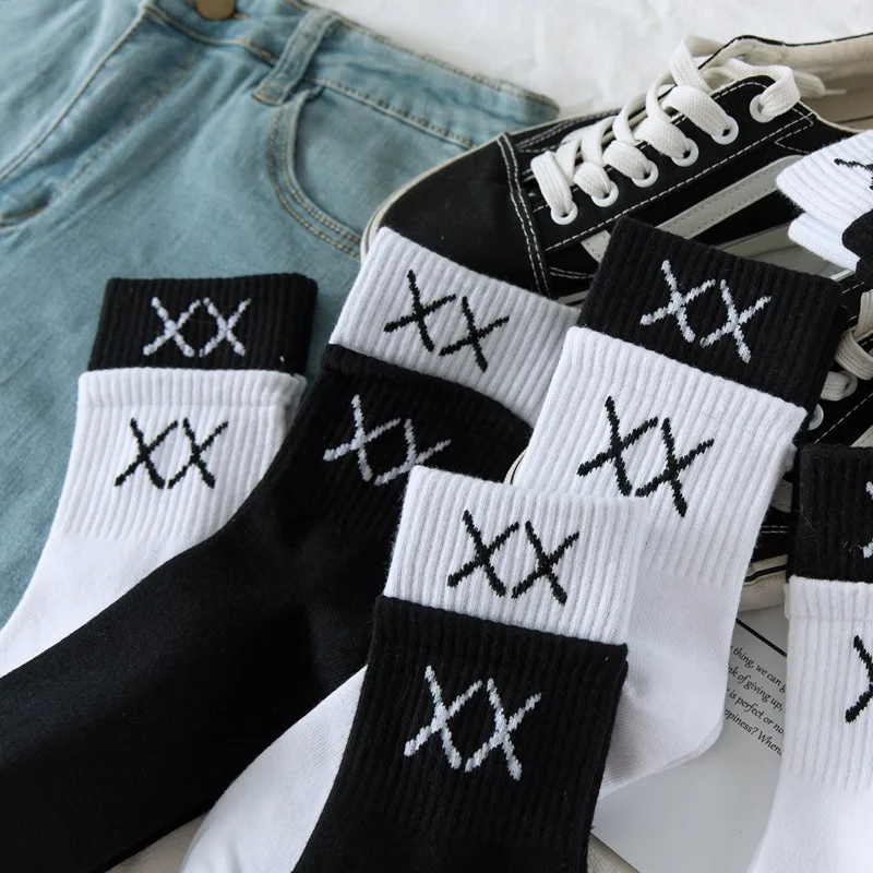 

Забавные мужские носки с простым сращиванием букв XX повседневные спортивные индивидуальные носки Harajuku для скейтборда уличные хип-хоп мужс...
