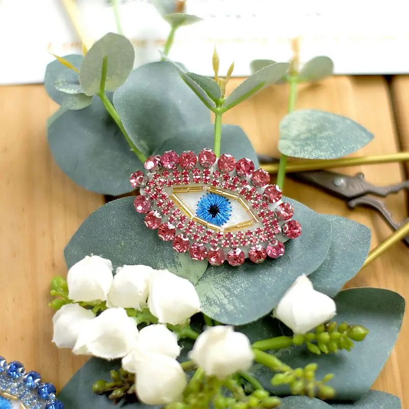 Стразы Бисер Eyes Applique 3D пришить Кристалл жемчужные заплатки для одежды знак паста