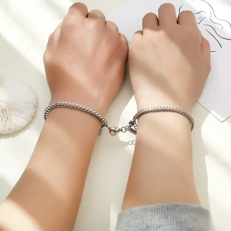 

CSJA Couple Bracelets Jewelry Heart Shape Magnatic Stainless Bracelet Lover Friend Relationship Jewelry Keepsake Souvenir S826