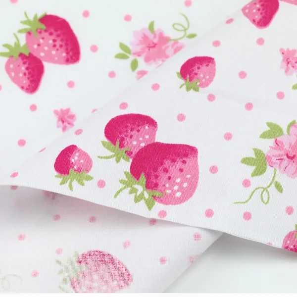 50x80cm strawberry 50x40 см хлопок принты клубника стеганая ткань ручной работы DIY хлопок саржа шитье Детские и Детские простыни платье материал - Цвет: 50x80cm strawberry