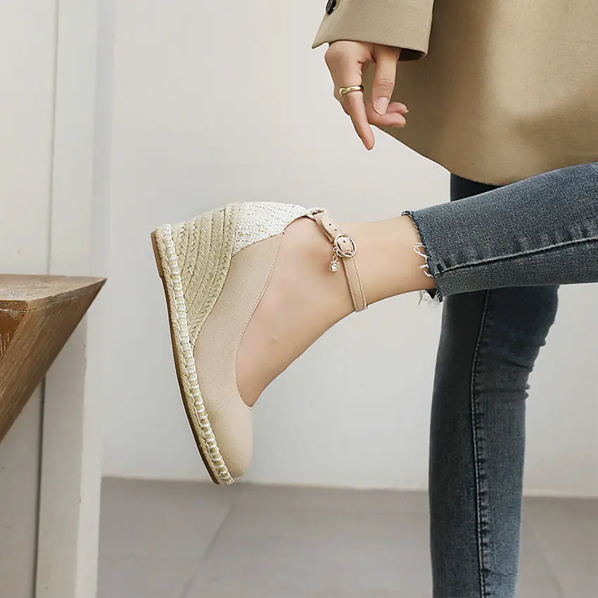 

QUTAA 2021 Wedge High Heels Round Toe Flock Platform Women Shoes Spring Autumn Ankle Strap Buckle Female Pumps Big Size 34-43