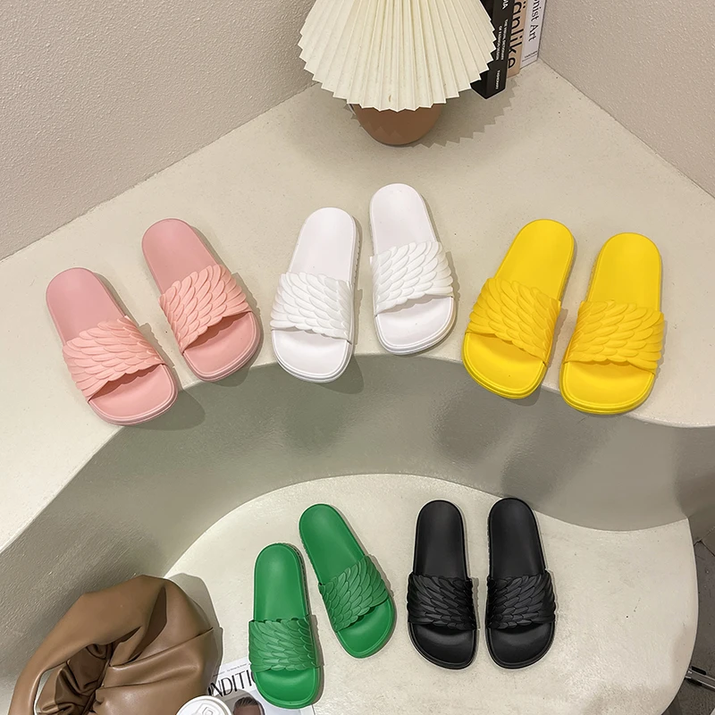 

Shoes Woman 2021 Slippers Flat Luxury Slides Platform Low Pantofle Designer Soft New Cotton Fabric Fashion Rubber Basic PVC