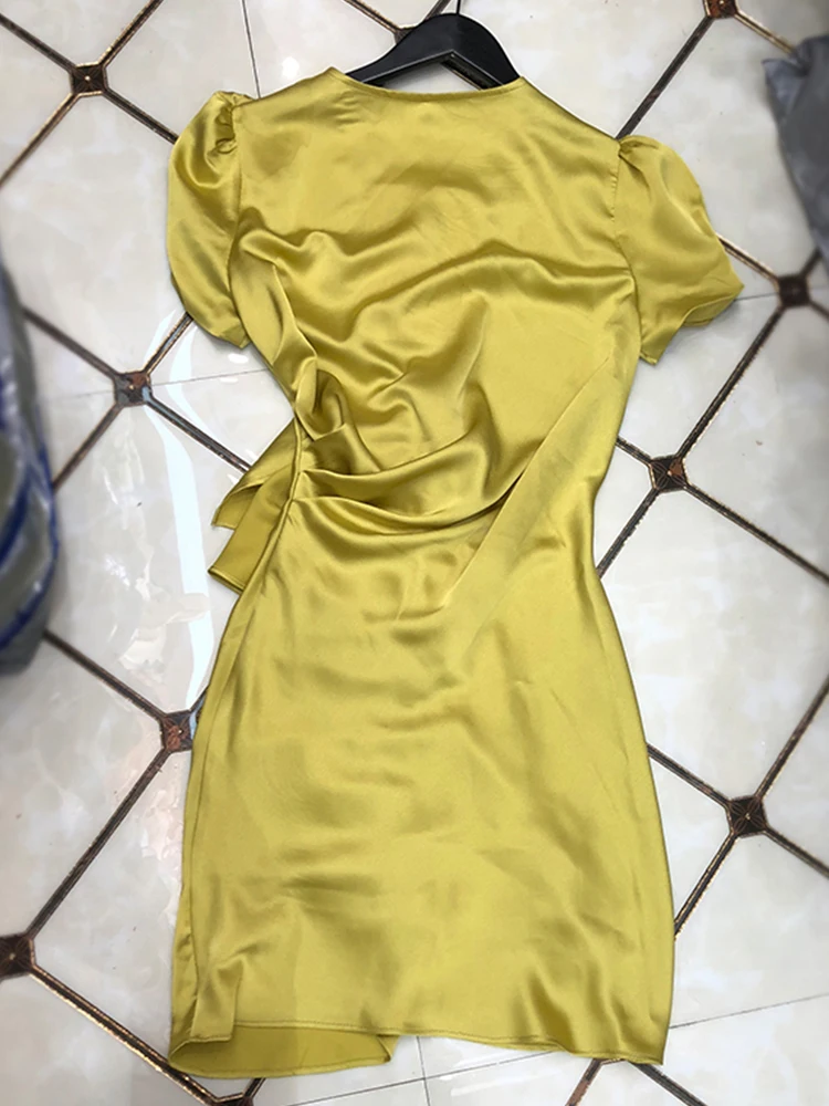 

Free Shipping Women's Skinny Sexy Satin Dress 2020 Women's Summer Dress Retro Elegant Women's Fashion Bing Pleated Dress XL