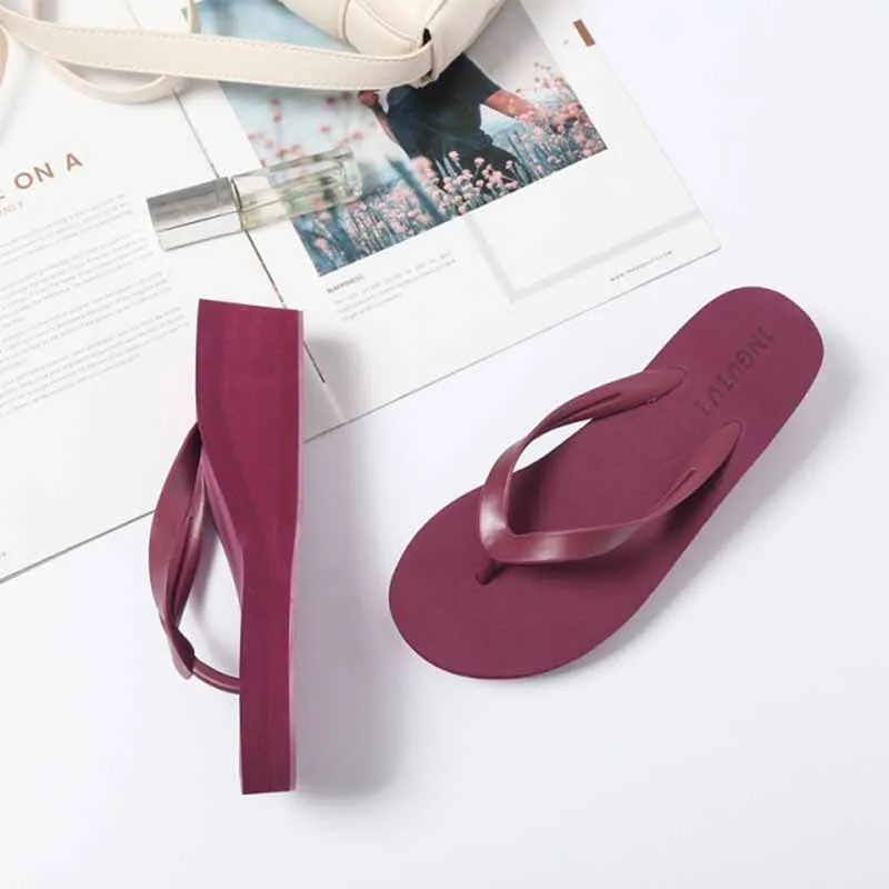 Новинка 2021 года Женские летние шлепанцы для дома и улицы Шлепанцы женщин